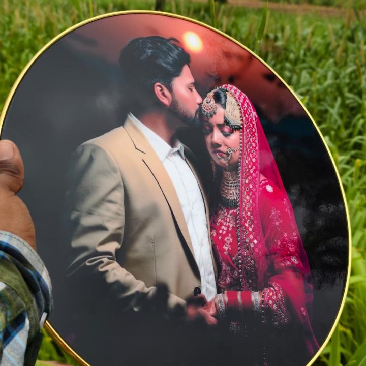 Round Customize Frame